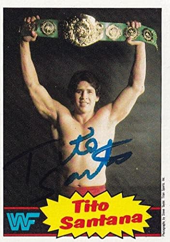 Tito Santana Aláírt 1985 Topps WWF Újonc Kártya 14 RC WWE Öv Legenda Autogram - Dedikált Birkózás Kártyák